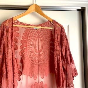 Lace cover up / kimono